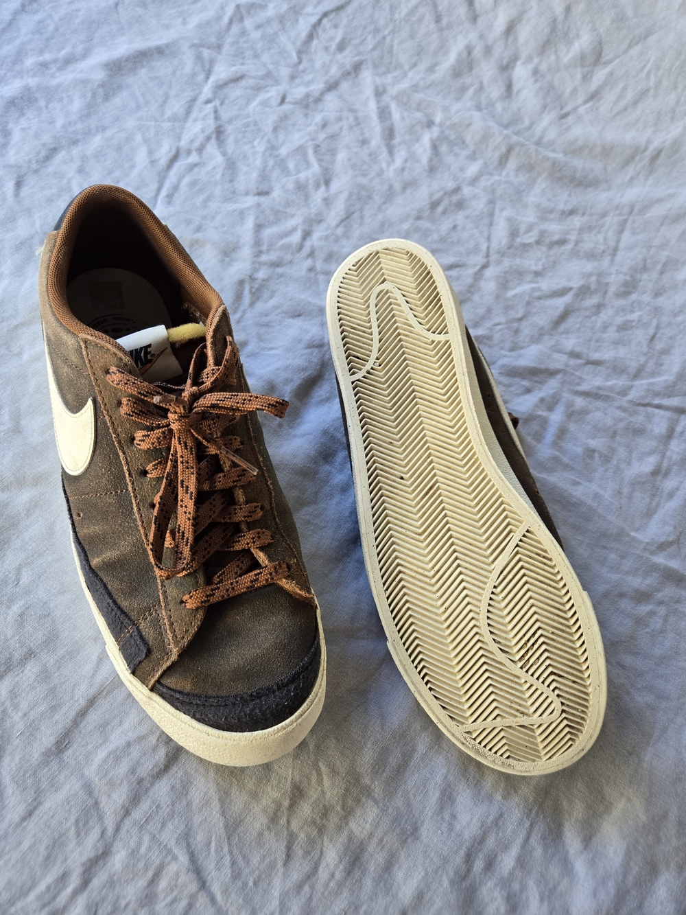 Nike Men's Brown Suede Low-Top Sneakers - Picture 8 of 8